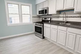 97 Country Village Rd, Jersey City, NJ 07305 - Photo 4