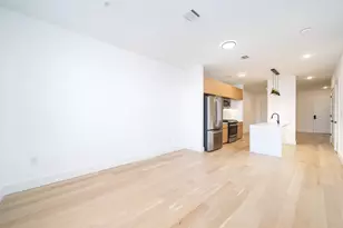 649 38th St, Union City, NJ 07086 - Photo 4
