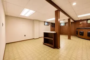 185 W 3rd St, Bayonne, NJ 07002 - Photo 12