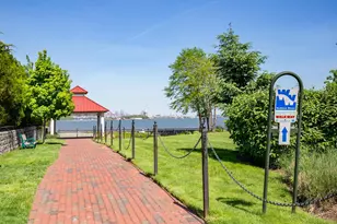 201 Shearwater Ct W, Jersey City, NJ 07305 - Photo 20