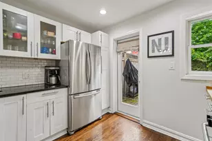 75 1/2 Erie St, Jersey City, NJ 07302 - Photo 6