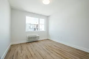 67 Dr Martin L King Blvd, Newark, NJ 07104 - Photo 8