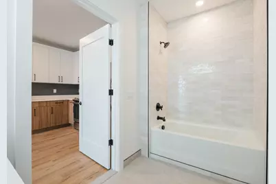 67 Dr Martin L King Blvd #302, Newark, NJ 07104 - Photo 26