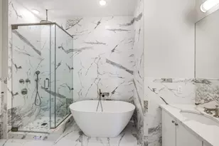 3 Somerset Ln, Edgewater, NJ 07020 - Photo 8