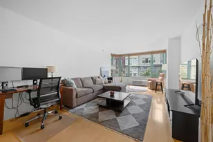 10 Regent St, Jersey City, NJ 07302 - Photo 2
