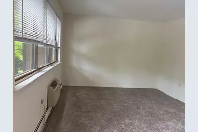 117 Treetop Ct #61, Bloomingdale, NJ 07403 - Photo 4
