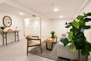 7 Pierce Ave, Jersey City, NJ 07307 - Photo 12