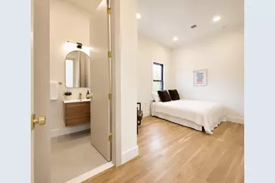 7 Pierce Ave, Jersey City, NJ 07307 - Photo 8