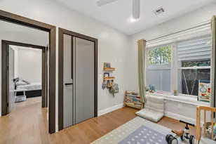 414 New York Ave, Jersey City, NJ 07307 - Photo 18