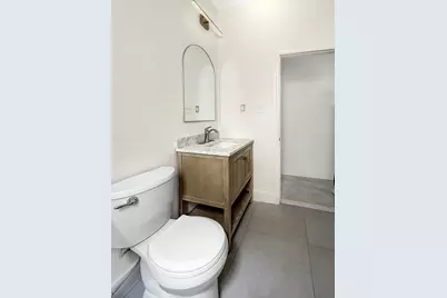 132 Bayview Ave #1, Jersey City, NJ 07305 - Photo 10