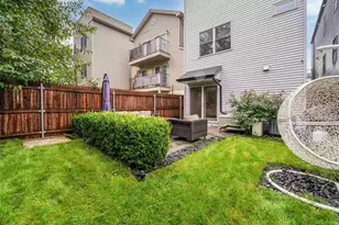 18 Thorne St, Jersey City, NJ 07307 - Photo 20