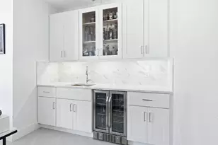 290 Griffith St, Jersey City, NJ 07307 - Photo 6