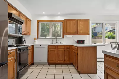126 West 33rd St, Bayonne, NJ 07002 - Photo 8
