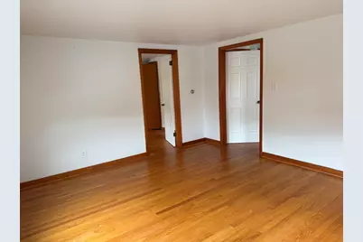 654 Chase Ave #2, Lyndhurst Township, NJ 07071 - Photo 6