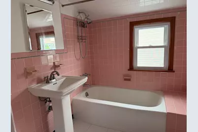 654 Chase Ave #2, Lyndhurst Township, NJ 07071 - Photo 8
