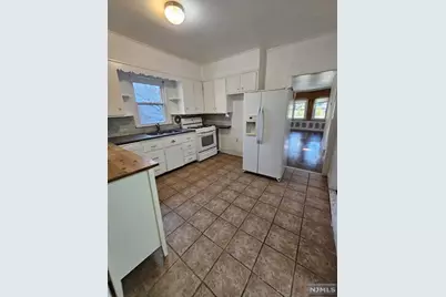 482 Sterling Pl #1st floor, Ridgewood, NJ 07450 - Photo 12