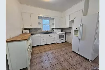482 Sterling Pl #1st floor, Ridgewood, NJ 07450 - Photo 14