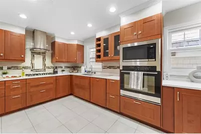 96 West 8th St, Bayonne, NJ 07002 - Photo 8