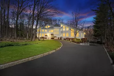 817 Shore Dr, Kinnelon, NJ 07405 - Photo 1
