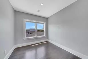 76 Corbin Ave, Jersey City, NJ 07306 - Photo 18