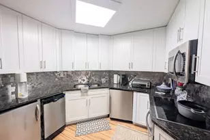 616 Harmon Cove Tower, Secaucus, NJ 07094 - Photo 8