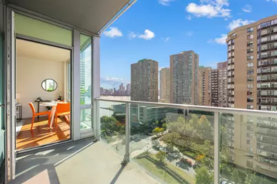 20 Newport Parkway #906, Jersey City, NJ 07310 - Photo 2