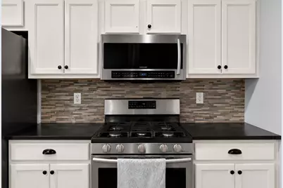 209 Blue Heron Dr, Secaucus, NJ 07094 - Photo 14