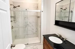 141 Halladay St, Jersey City, NJ 07304 - Photo 8