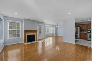 2 Marina Dr, Bayonne, NJ 07002 - Photo 2