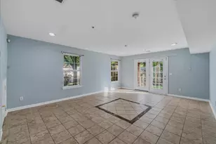 2 Marina Dr, Bayonne, NJ 07002 - Photo 10