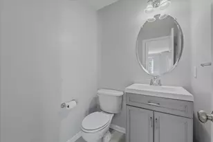 2 Marina Dr, Bayonne, NJ 07002 - Photo 6