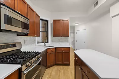 340 Pavonia Ave #102, Jersey City, NJ 07302 - Photo 6