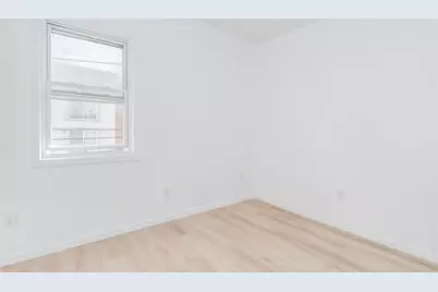 147 Avenue E #3, Bayonne, NJ 07002 - Photo 8