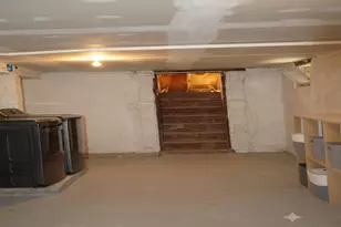 80 W 44th St, Bayonne, NJ 07002 - Photo 14