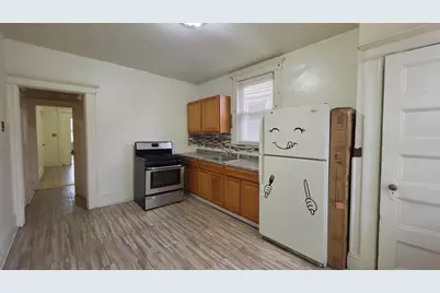 19 Delaware Ave #2, Jersey City, NJ 07304 - Photo 6