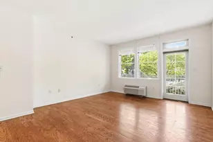 4 Constellation Pl, Jersey City, NJ 07305 - Photo 8