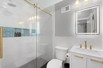 246 Clinton Ave #2, Jersey City, NJ 07304 - Photo 18