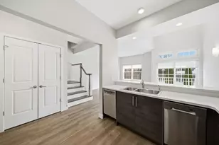 764 New Bridge Rd, Teaneck Township, NJ 07666 - Photo 6