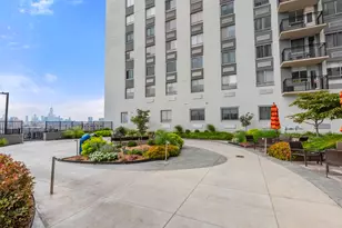 100 Manhattan Ave, Union City, NJ 07087 - Photo 16