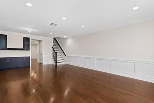 1627 John St, Fort Lee, NJ 07024 - Photo 2