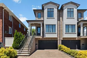 1627 John St, Fort Lee, NJ 07024 - Photo 1