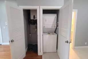 100 Griffith St, Jersey City, NJ 07307 - Photo 18
