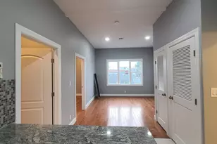 100 Griffith St, Jersey City, NJ 07307 - Photo 8