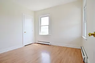 135 Lord Ave, Bayonne, NJ 07002 - Photo 16