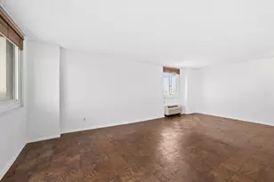 100 Manhattan Ave, Union City, NJ 07087 - Photo 6