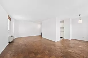 100 Manhattan Ave, Union City, NJ 07087 - Photo 8