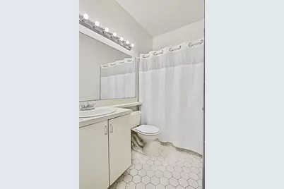 111 Cottonwood St, Jersey City, NJ 07305 - Photo 10