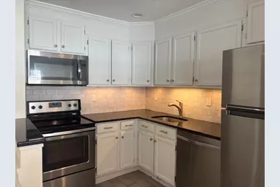 117 Treetop Ct #11, Bloomingdale, NJ 07403 - Photo 2