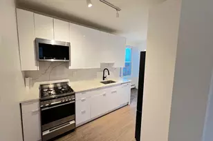 135 Van Wagenen Ave, Jersey City, NJ 07306 - Photo 4