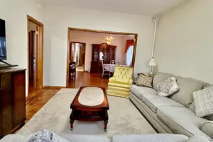 336 Avenue C, Bayonne, NJ 07002 - Photo 6